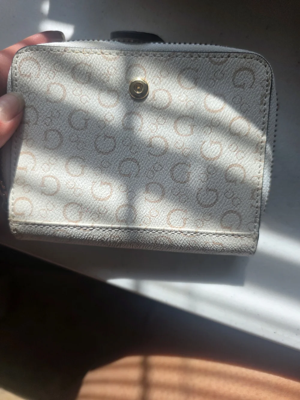 GUESS White Logo Bifold Wallet